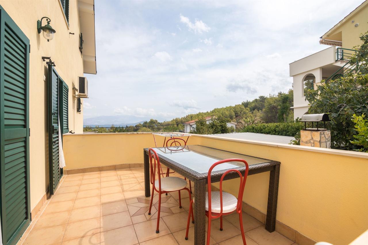 Apartments Rose تروغير المظهر الخارجي الصورة